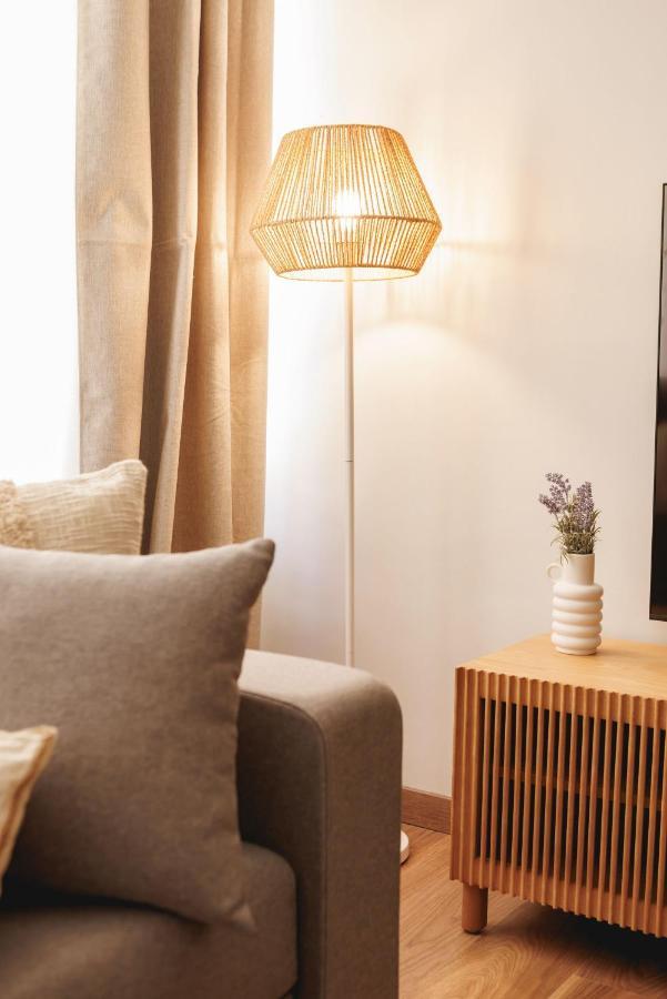 Bravissimo Figuerola, Spacious 3-Bedroom Apartment Жирона Экстерьер фото